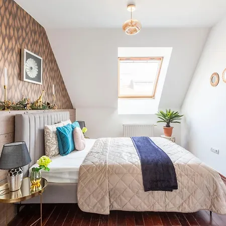 Deluxe Central Quentin Apartment 3Bedrm, 2Bathrm Budapest Exterior photo